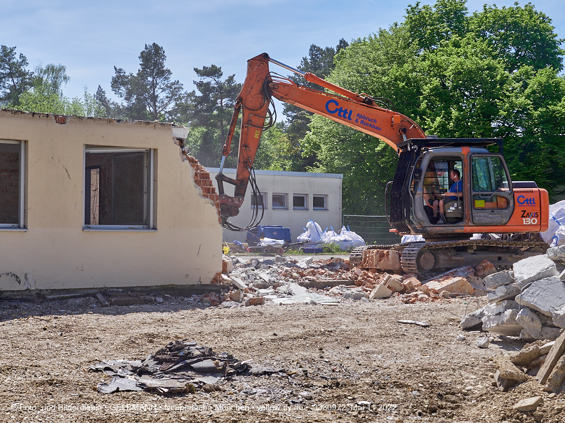 11.05.2022 - Baustelle am Haus für Kinder in Neuperlach